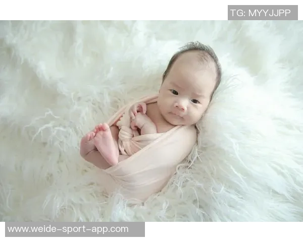 克莱女友甜蜜更新社交媒体秀恩爱我的宝贝我的宝贝让单身狗心碎